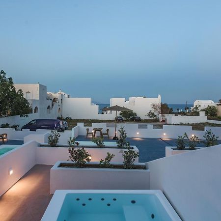 Voca Hotel & Suites Kamari  Ngoại thất bức ảnh